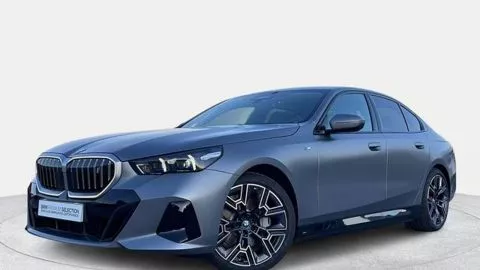 BMW i5 eDrive40