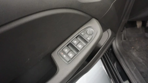 Renault Clio Equilibre TCe 67 kW (91CV)