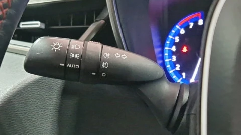 Toyota Corolla 2.0 180H GR-SPORT E-CVT