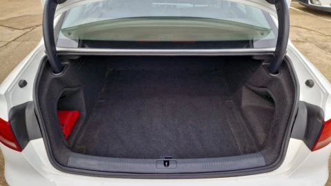 Audi A4 2.0 TDI 150CV design edition