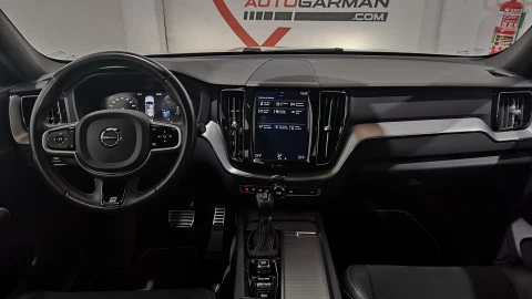 Volvo XC60 2.0 D4 R-Design Auto