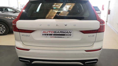 Volvo XC60 2.0 D4 R-Design Auto