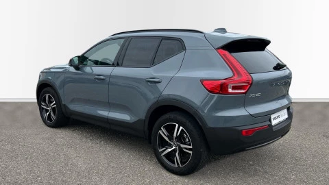 Volvo XC40 2.0 B3 G Plus Dark Auto