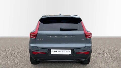 Volvo XC40 2.0 B3 G Plus Dark Auto