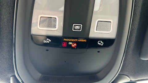 Volvo XC40 2.0 B3 G Plus Dark Auto