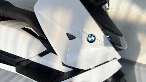 BMW CE 04 