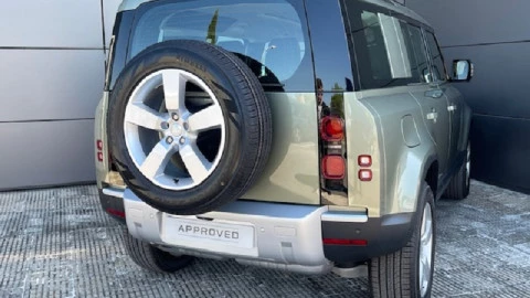 Land Rover Defender 3.0D I6 250 S 110 Auto 4WD MHEV