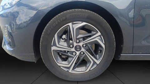 Hyundai i30   1.0 TGDI Essence 120