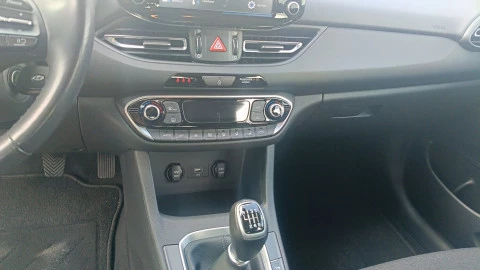 Hyundai i30   1.0 TGDI Essence 120