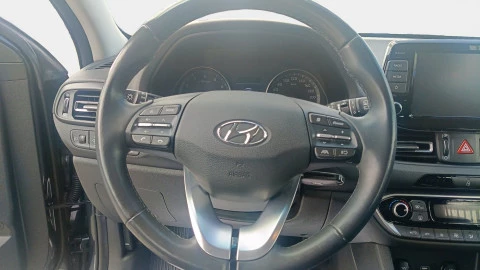 Hyundai i30   1.0 TGDI Essence 120