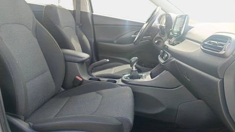 Hyundai i30   1.0 TGDI Essence 120