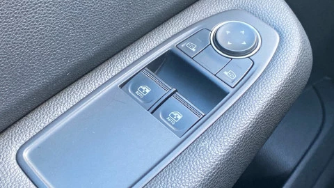 Renault Clio Business SCe 49 kW (67CV)