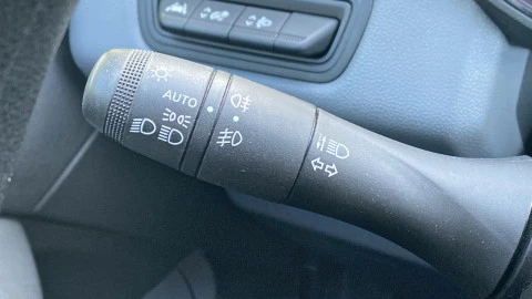 Renault Clio Business SCe 49 kW (67CV)