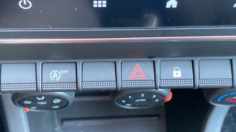 Renault Clio Business SCe 49 kW (67CV)