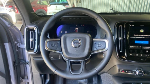 Volvo XC40 2.0 B3 G Core Auto