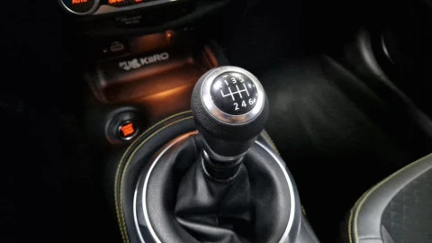 Nissan Juke DIG-T 84 kW (114 CV) 6M/T Kiiro