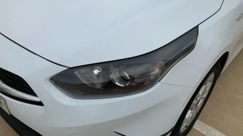 Kia Ceed 1.6 MHEV iMT 100kW (136CV) Concept