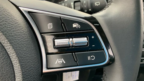 Kia Ceed 1.6 MHEV iMT 100kW (136CV) Concept