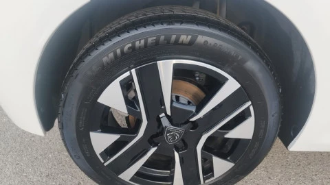 Peugeot 208 Allure Puretech 100