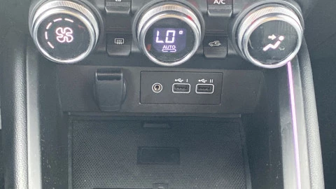 Renault Clio techno Eco-G 100cv (74kW)