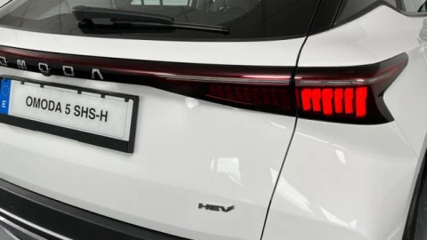 Omoda 5 HEV Pure 1.5 TGDI 165kW (224CV)