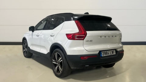 Volvo XC40 1.5 T2 R-Design Auto