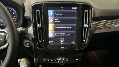 Volvo XC40 1.5 T2 R-Design Auto