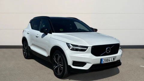Volvo XC40 1.5 T2 R-Design Auto