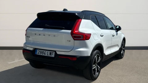 Volvo XC40 1.5 T2 R-Design Auto