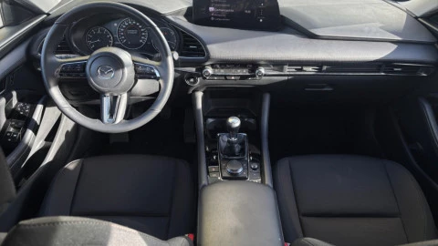 Mazda 3 Centre-Line