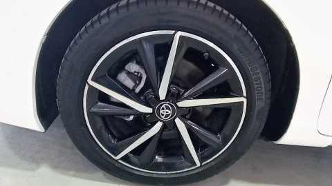 Toyota Auris 1.8 140H Hybrid Feel! Edition