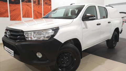Toyota Hilux 2.4 D4D Cabina Doble GX