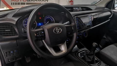 Toyota Hilux 2.4 D4D Cabina Doble GX