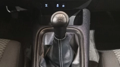 Toyota Hilux 2.4 D4D Cabina Doble GX