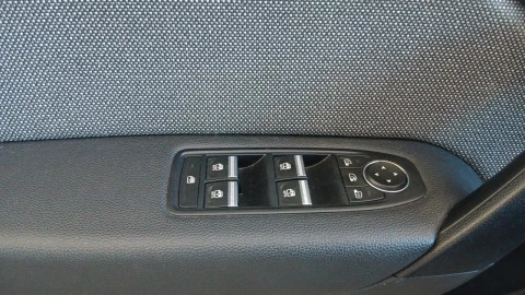 Renault Captur techno Eco-G 100cv (74 kW)