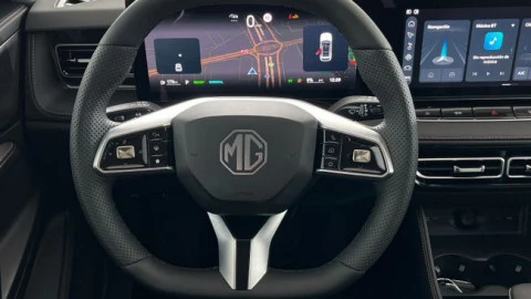 MG HS 1.5 Hybrid+ Luxury
