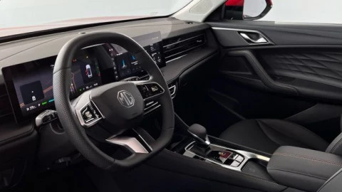 MG HS 1.5 Hybrid+ Luxury