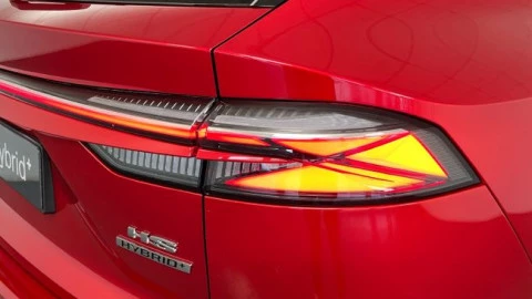 MG HS 1.5 Hybrid+ Luxury