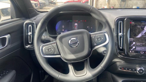 Volvo XC40 2.0 B3 G Core Auto