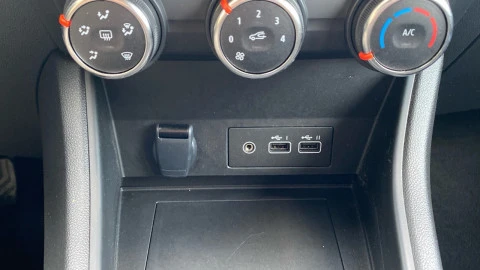 Renault Captur evolution Eco-G 100cv (74 kW)