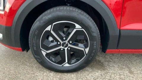 Kia Niro 1.6 GDi HEV 104kW (141CV) Concept