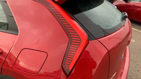 Kia Niro 1.6 GDi HEV 104kW (141CV) Concept