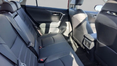 Toyota Rav4 2.5l 220H Advance 4WD
