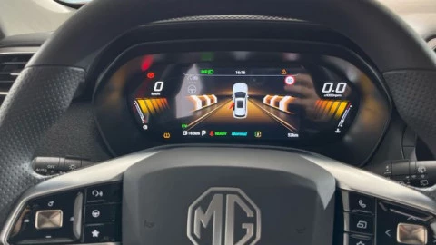 MG ZS Hybrid+ Standard