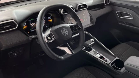 MG ZS Hybrid+ Standard