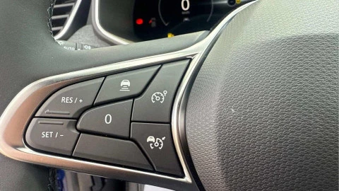 Renault Clio   TCe Techno 67kW