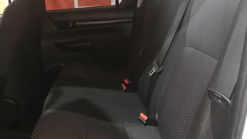 Toyota Hilux 2.4 D4D Cabina Doble GX