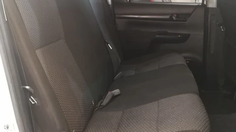 Toyota Hilux 2.4 D4D Cabina Doble GX