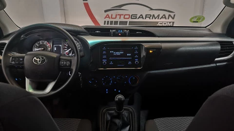 Toyota Hilux 2.4 D4D Cabina Doble GX