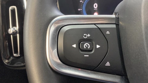 Volvo XC40 2.0 B3 G Core Auto